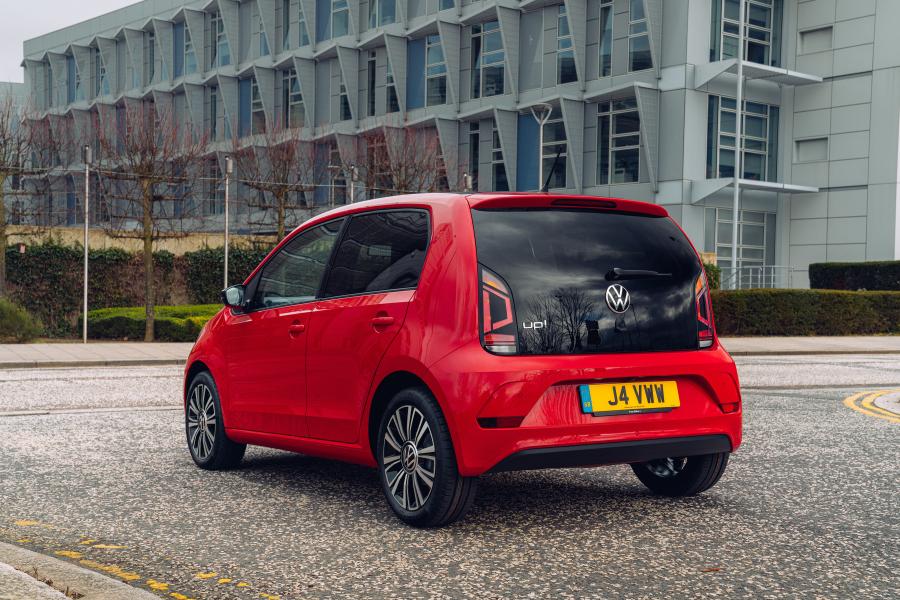  Volkswagen up! Black Edition 2020 года  (UK) (фото 26 из 40)